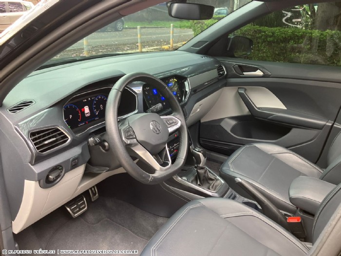 Volkswagen T CROSS HIGHLINE 2023/2024